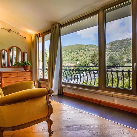 Sa Domo E Giuanne E Giuanna Bed & Breakfast Bosa Bagian luar foto