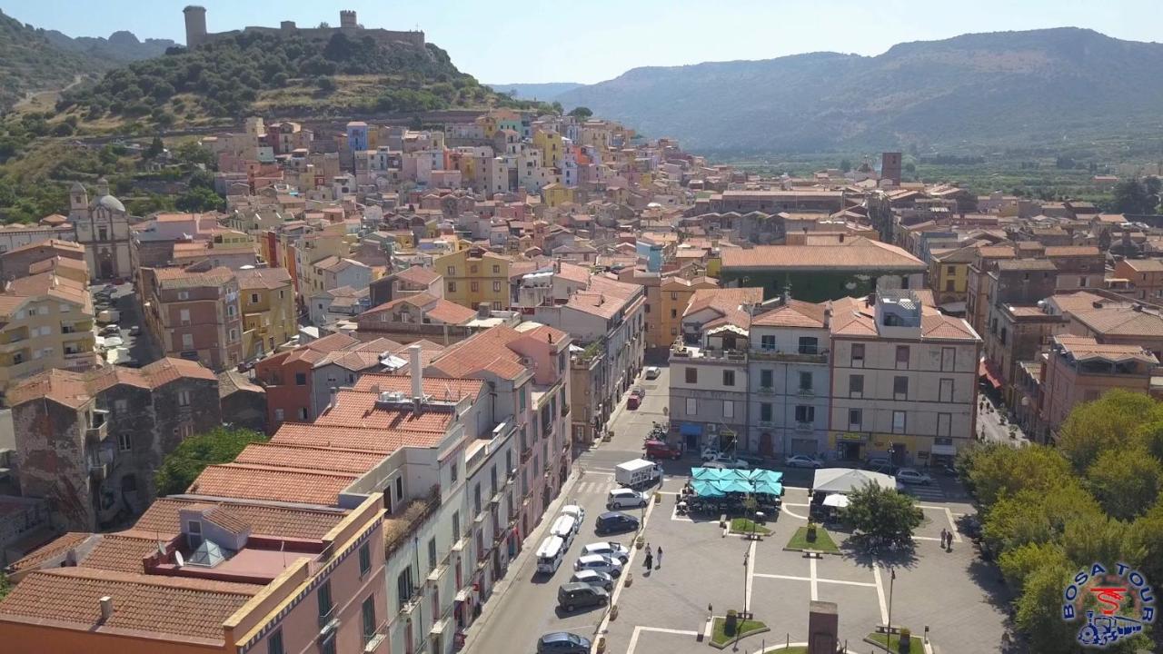 Sa Domo E Giuanne E Giuanna Bed & Breakfast Bosa Bagian luar foto
