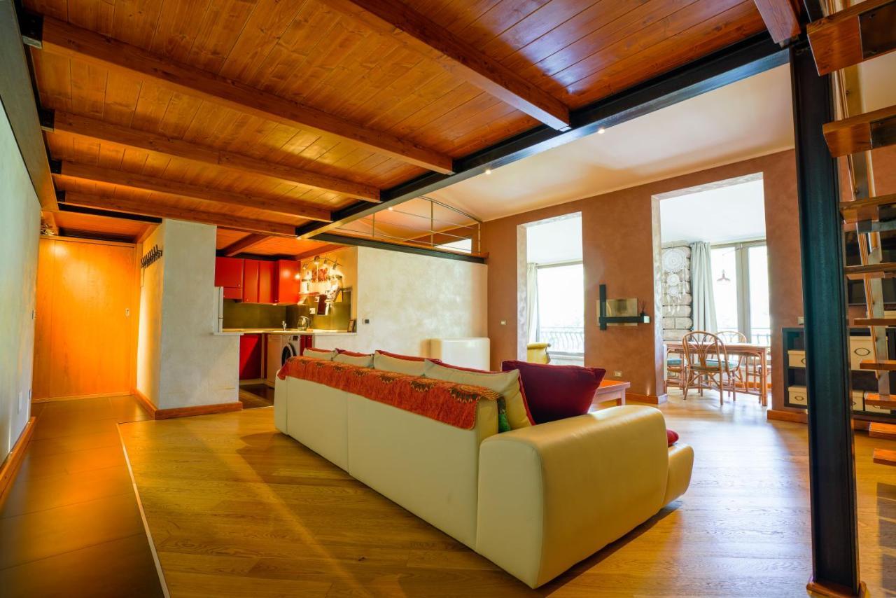 Sa Domo E Giuanne E Giuanna Bed & Breakfast Bosa Bagian luar foto
