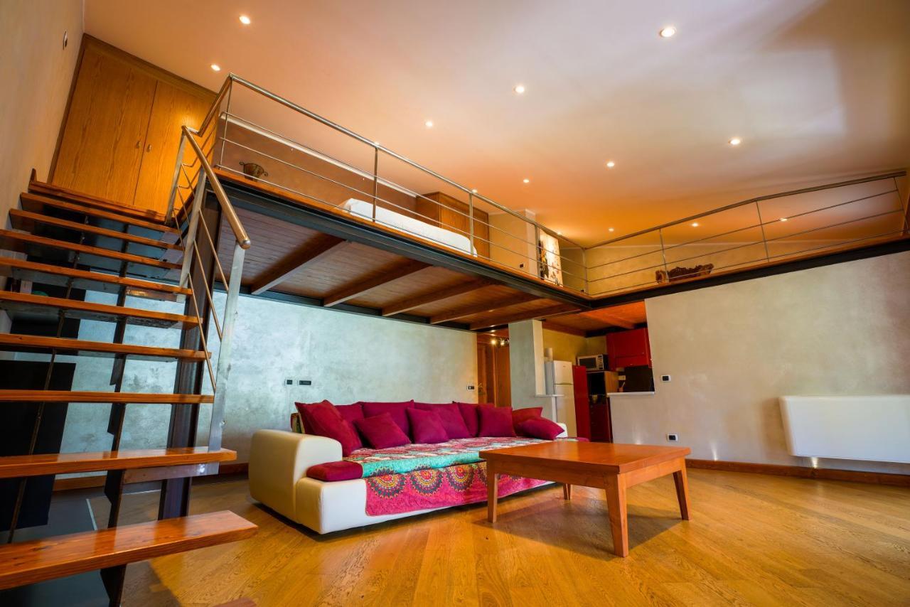 Sa Domo E Giuanne E Giuanna Bed & Breakfast Bosa Bagian luar foto