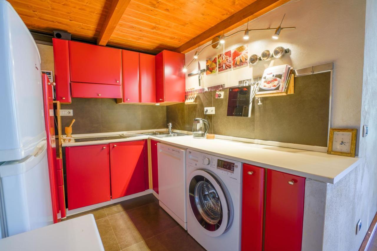 Sa Domo E Giuanne E Giuanna Bed & Breakfast Bosa Bagian luar foto